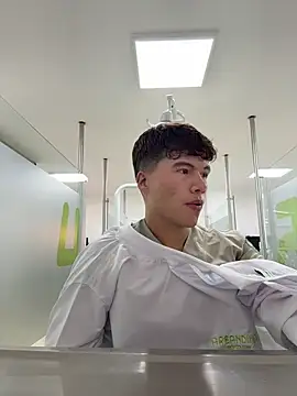 Logan smith1 online show from 02-13-26, 01:55