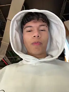 Logan smith1 online show from 11-08-25, 01:25