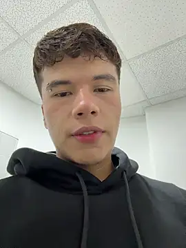 Logan smith1 online show from 03-25-26, 03:11