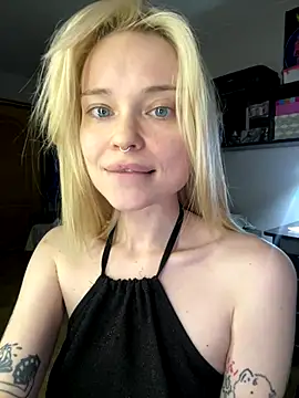 dollfromvenus online show from 11-15-25, 09:41