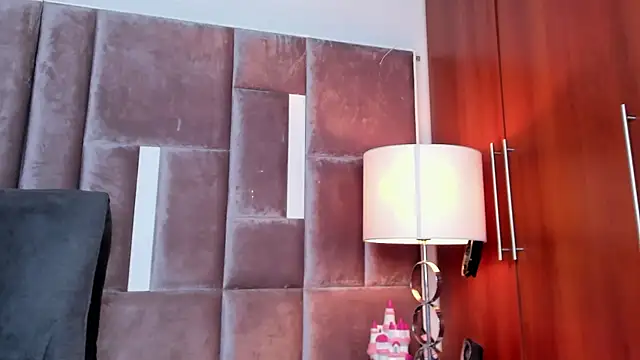 Nia Bunny online show from 02-16-26, 01:21