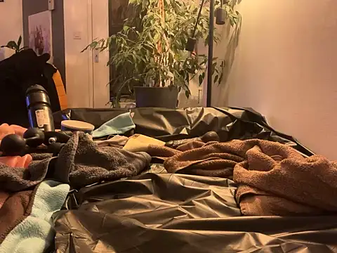 nickgode69 online show from 02-02-25, 04:37