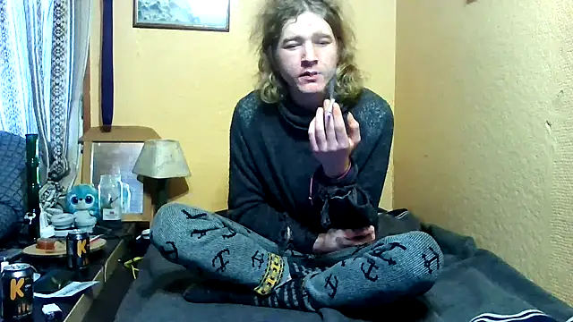 henna aho94 online show from 12-09-24, 12:19