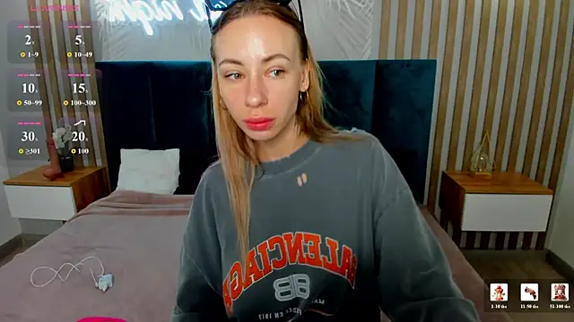 Snapshot of Diana_Garrett chatting on 07-06-26, 01:56 Diana Garrett online show from 07-06-26, 01:56