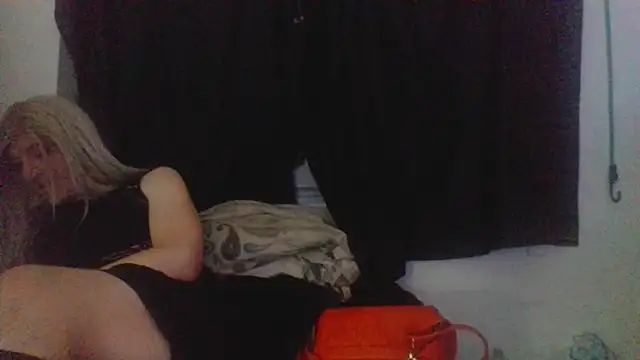 sexyblondetrans online show from 10-04-25, 09:44