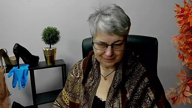 Snapshot of IrisDream chatting on 02-20-25, 07:23 IrisDream online show from 02-20-25, 07:23