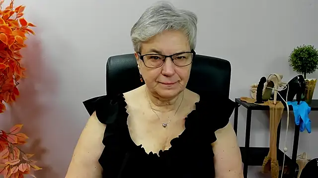 IrisDream online show from 10-30-25, 07:17