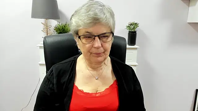 IrisDream online show from 04-24-26, 06:04