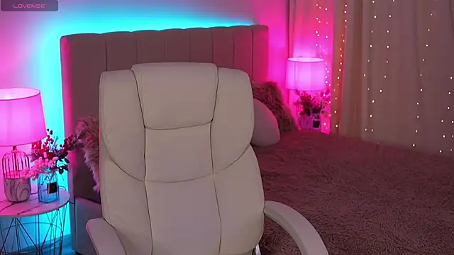 FoxyRayy online show from 03-15-25, 02:01