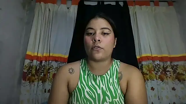 Snapshot of Bruno_Iris_sex chatting on 10-10-25, 03:18 Bruno Iris sex online show from 10-10-25, 03:18