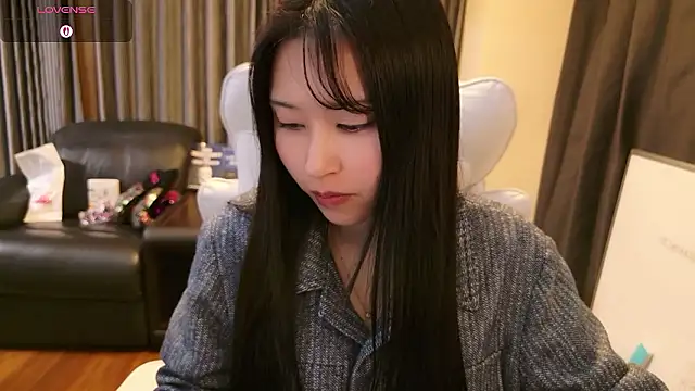 -satomi-jp online show from 03-18-26, 12:51