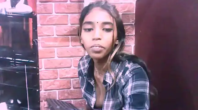 Snapshot of IndianSexySlender chatting on 03-12-25, 11:21 IndianSexySlender online show from 03-12-25, 11:21