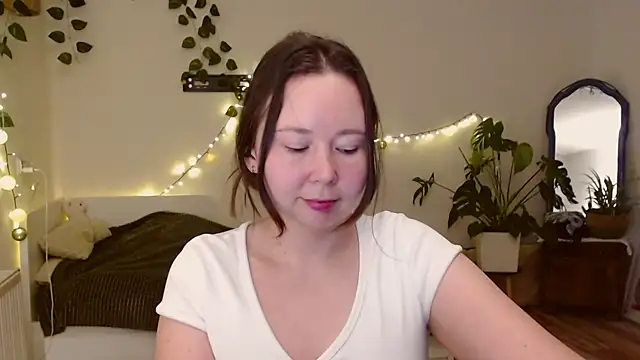 nextdoorbabygirl online show from 10-12-25, 07:15