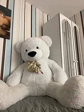 Liya my online show from 10-29-25, 11:03