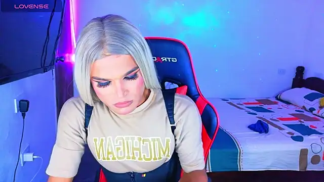 AllisonsweetZ online show from 04-07-26, 04:20