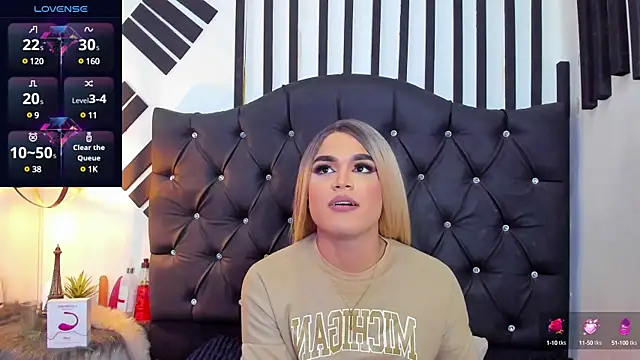 AllisonsweetZ online show from 03-10-25, 04:25