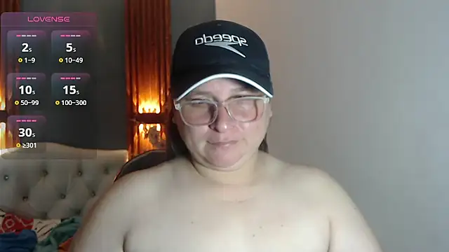 Snapshot of katty_femdom chatting on 06-29-26, 09:16 katty femdom online show from 06-29-26, 09:16