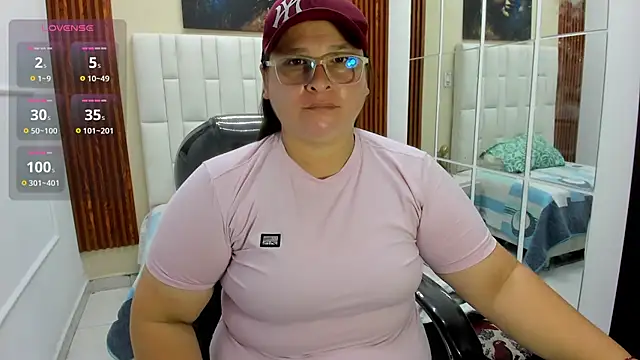 Snapshot of katty_femdom chatting on 07-09-26, 09:10 katty femdom online show from 07-09-26, 09:10