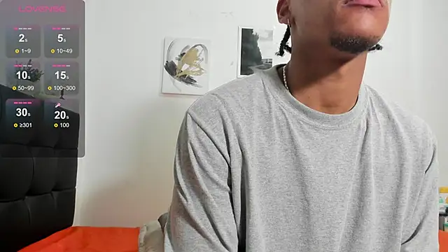 Snapshot of RoddyRich11 chatting on 03-20-25, 03:13 RoddyRich11 online show from 03-20-25, 03:13
