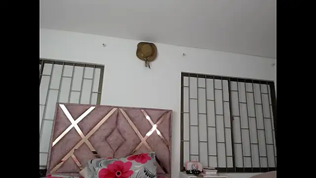 diabla sexyboobs online show from 05-05-26, 10:40
