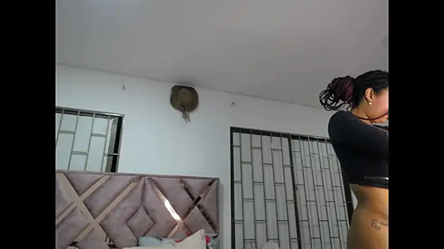 diabla sexyboobs online show from 04-30-26, 03:02