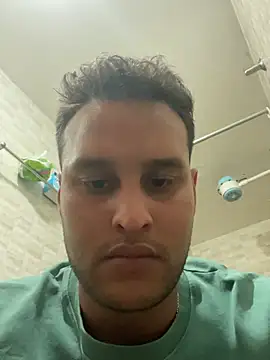 Snapshot of Cristian_099 chatting on 07-08-26, 10:21 Cristian 099 online show from 07-08-26, 10:21
