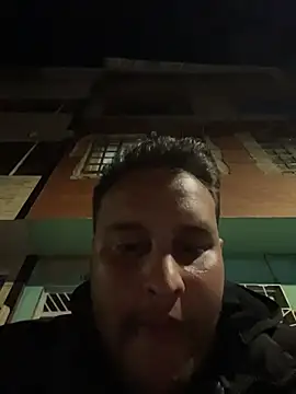 Snapshot of Cristian_099 chatting on 10-21-25, 11:48 Cristian 099 online show from 10-21-25, 11:48