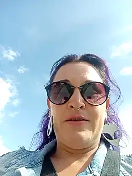 sophie banger online show from 03-29-26, 08:32