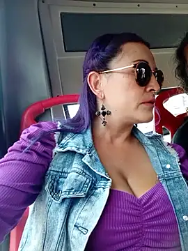 sophie banger online show from 11-25-25, 05:35