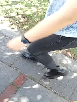 sophie banger online show from 11-12-25, 04:33