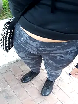 sophie banger online show from 09-28-25, 03:52