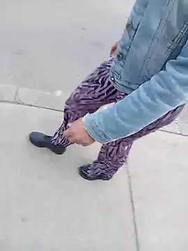 sophie banger online show from 12-19-25, 07:16