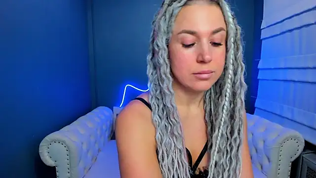 rock n roxy online show from 12-17-25, 01:21