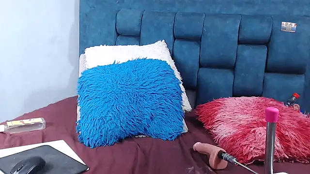 Snapshot of GabySteven chatting on 06-12-26, 08:45 GabySteven online show from 06-12-26, 08:45