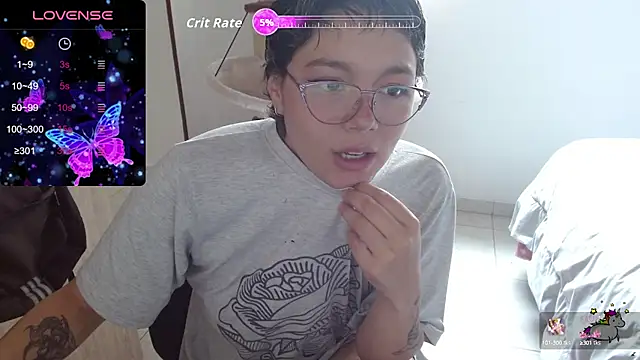 TRIXIE TANG28 online show from 10-09-25, 03:12