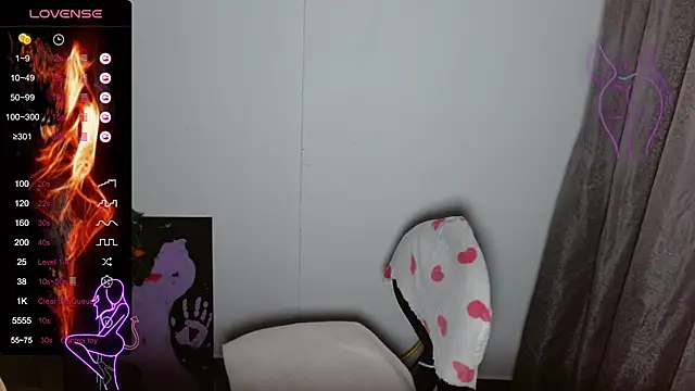 TRIXIE TANG28 online show from 02-15-25, 02:26