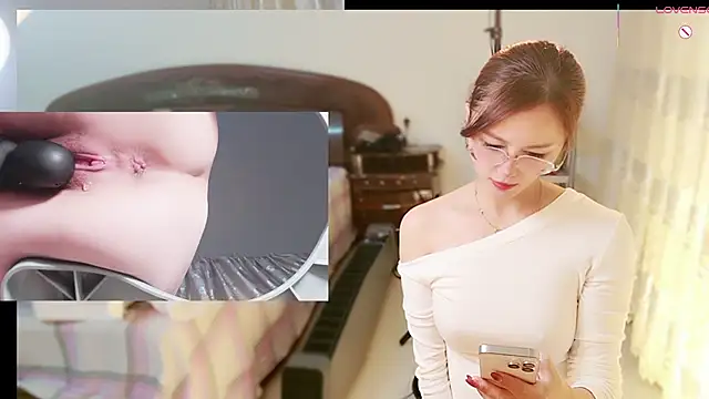 Krismil3 online show from 02-06-26, 11:39