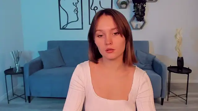 BritnieCute online show from 11-28-25, 05:07