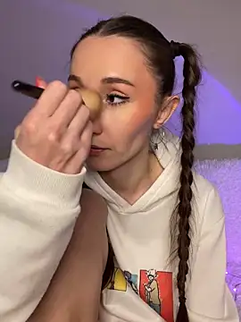 cutte dora online show from 02-28-26, 09:36