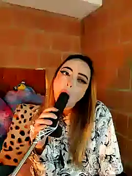 Snapshot of Yennastone chatting on 02-20-25, 02:29 Yennastone online show from 02-20-25, 02:29