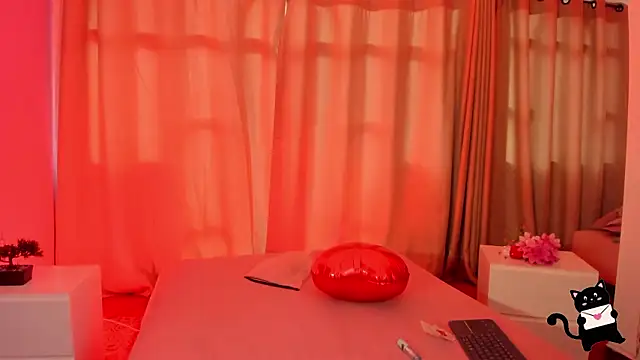 Snapshot of ZoeHarris chatting on 02-14-26, 08:20 ZoeHarris online show from 02-14-26, 08:20