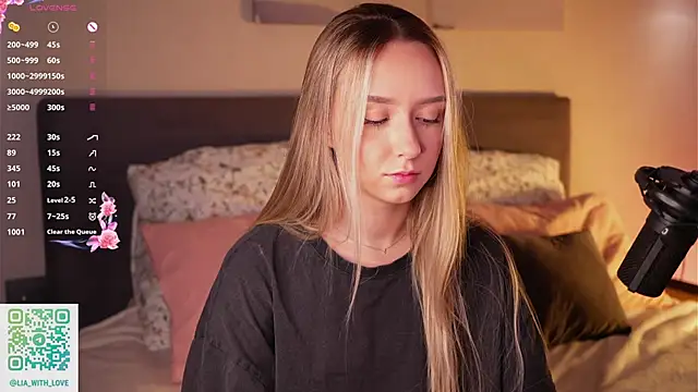 HollisBeckett online show from 12-02-25, 03:30