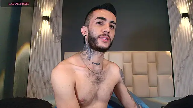 Marcelo ruiz  online show from 10-04-25, 01:23