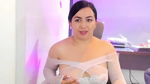 Kimkalifa  online show from 09-30-25, 12:44