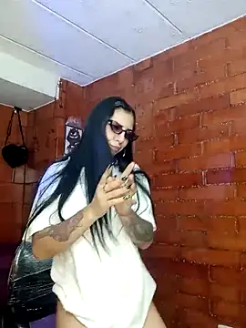 Snapshot of Raven__purple chatting on 03-15-25, 05:08 Raven  purple online show from 03-15-25, 05:08