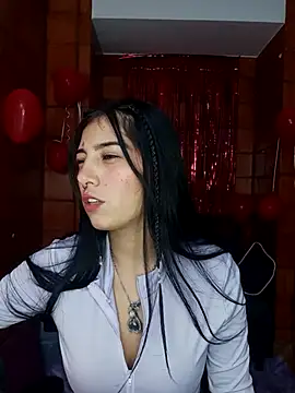 Snapshot of Raven__purple chatting on 02-27-25, 12:36 Raven  purple online show from 02-27-25, 12:36