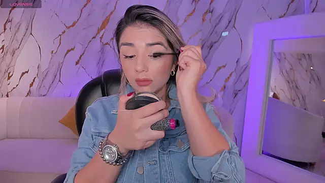 ChloePreston  online show from 05-27-26, 11:06