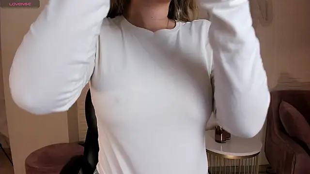ChloePreston  online show from 03-17-25, 10:38