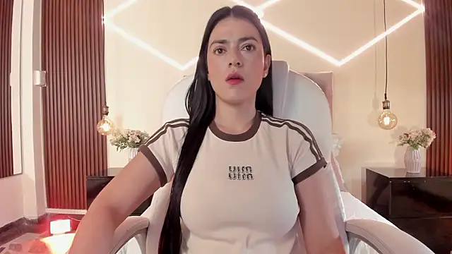 BellaClaiir online show from 01-15-26, 02:53