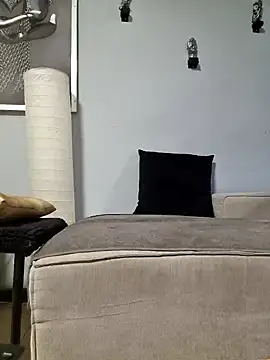 dickinyouto online show from 01-19-25, 09:34